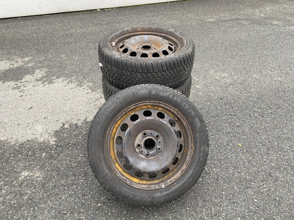 Volkswagen Golf 1.0TSI 