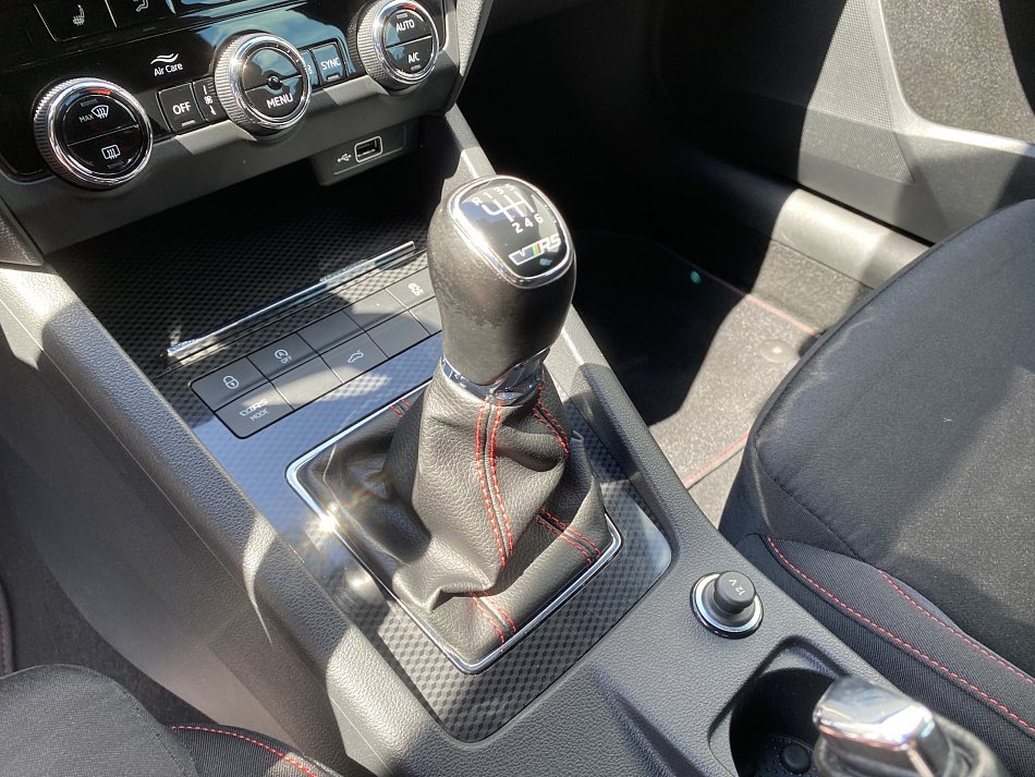 Škoda Octavia III 2.0 TSi RS Challange