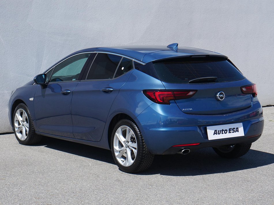 Opel Astra 1.6 CDTi 