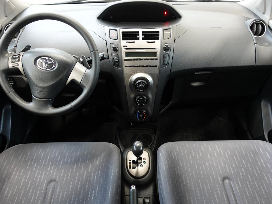 Toyota Yaris 1.3VVT-i 
