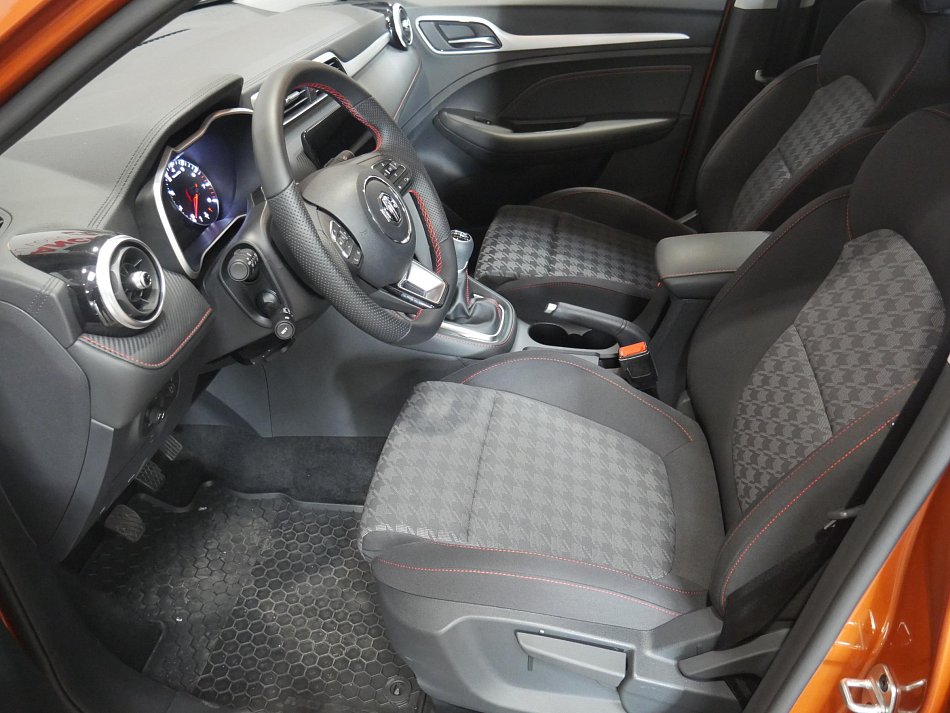 MG ZS 1.5i Essential