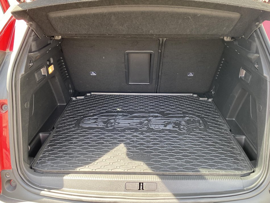 Peugeot 3008 1.2 PT Allure