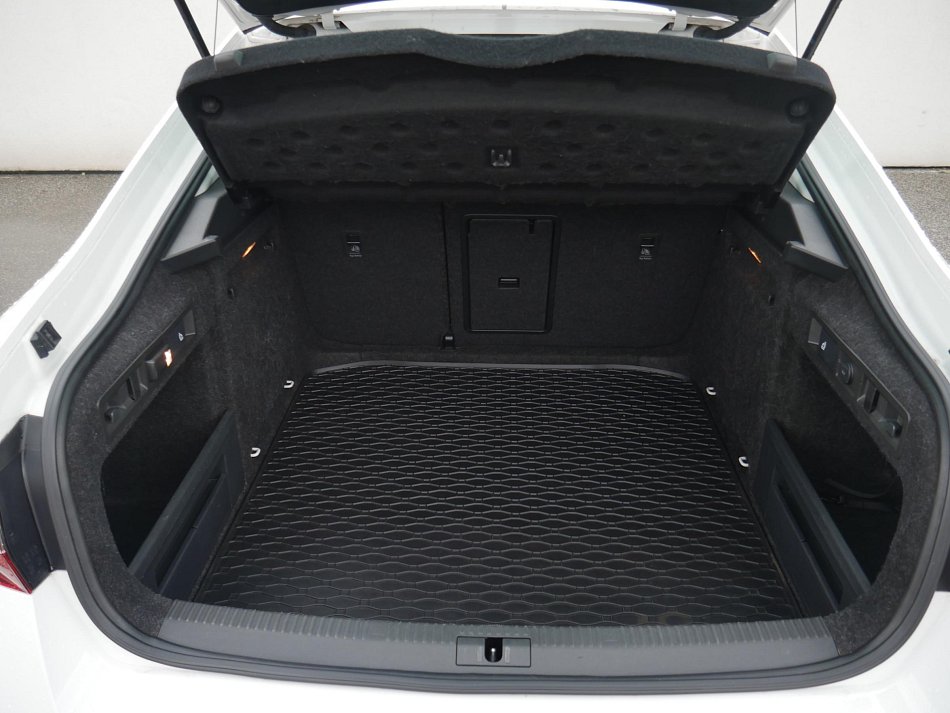Škoda Superb III 2.0 TDi Ambition