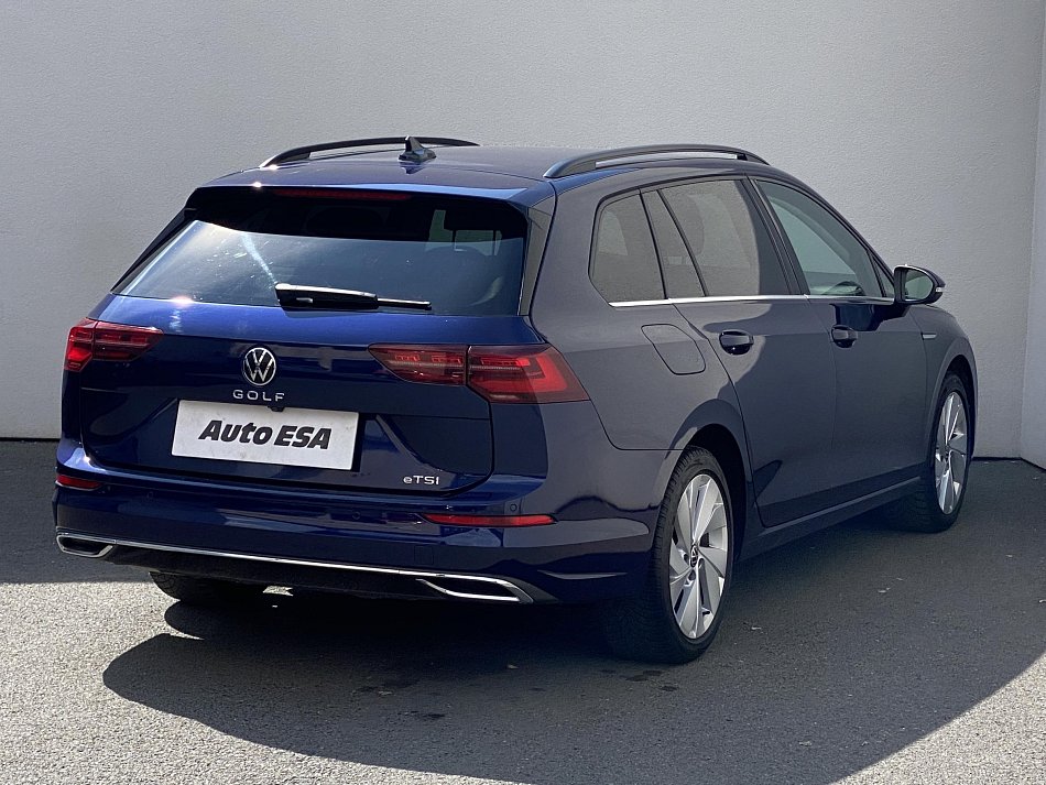 Volkswagen Golf 1.5 eTSI Style