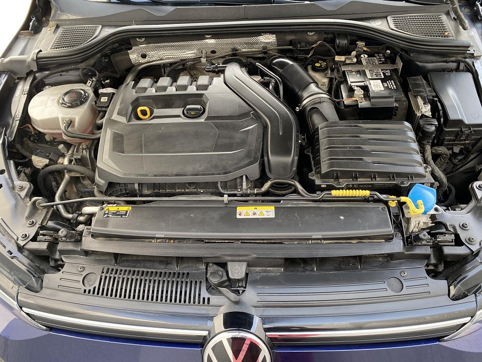 Volkswagen Golf 1.5 eTSI Style