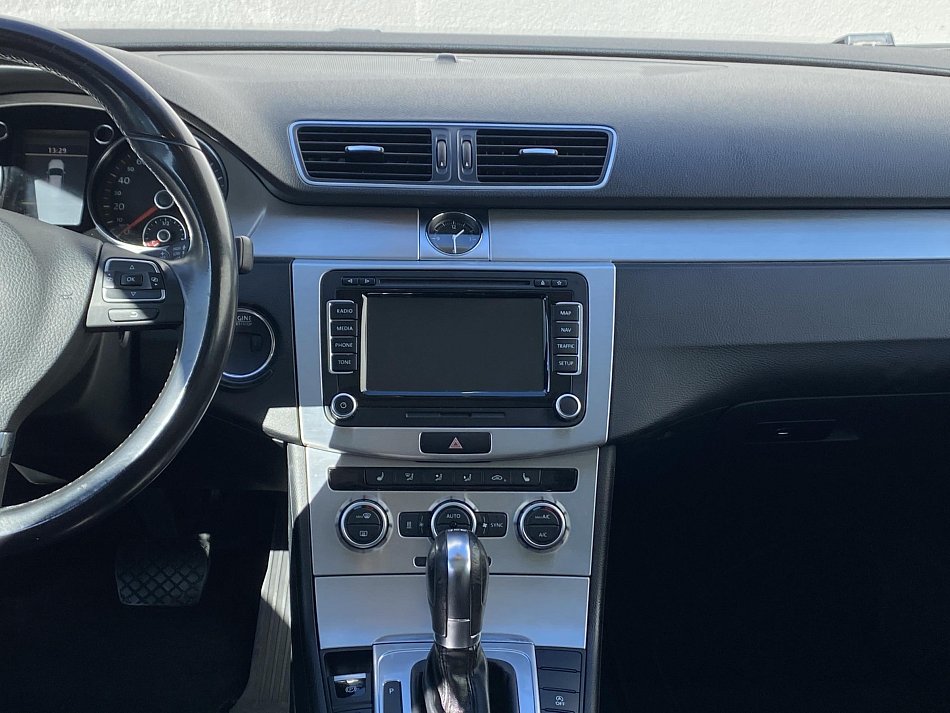Volkswagen Passat 2.0 TDi Highline