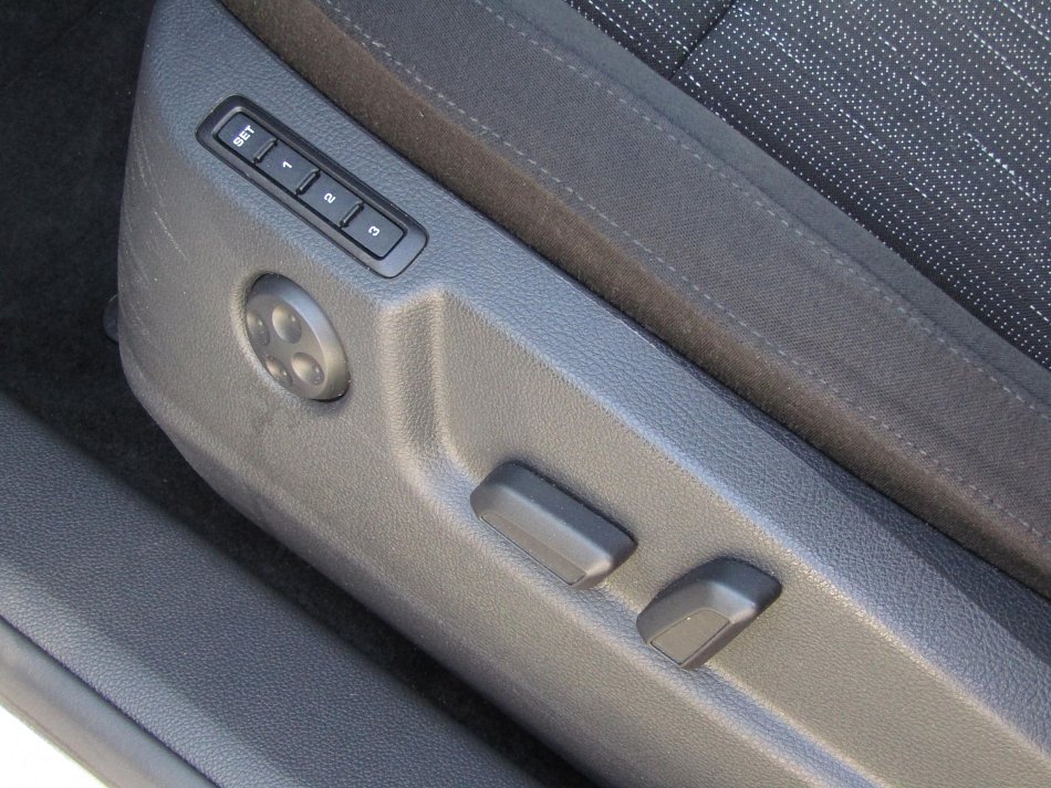 Škoda Superb II 2.0TDi Elegance
