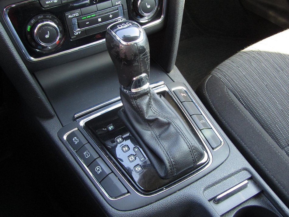 Škoda Superb II 2.0TDi Elegance