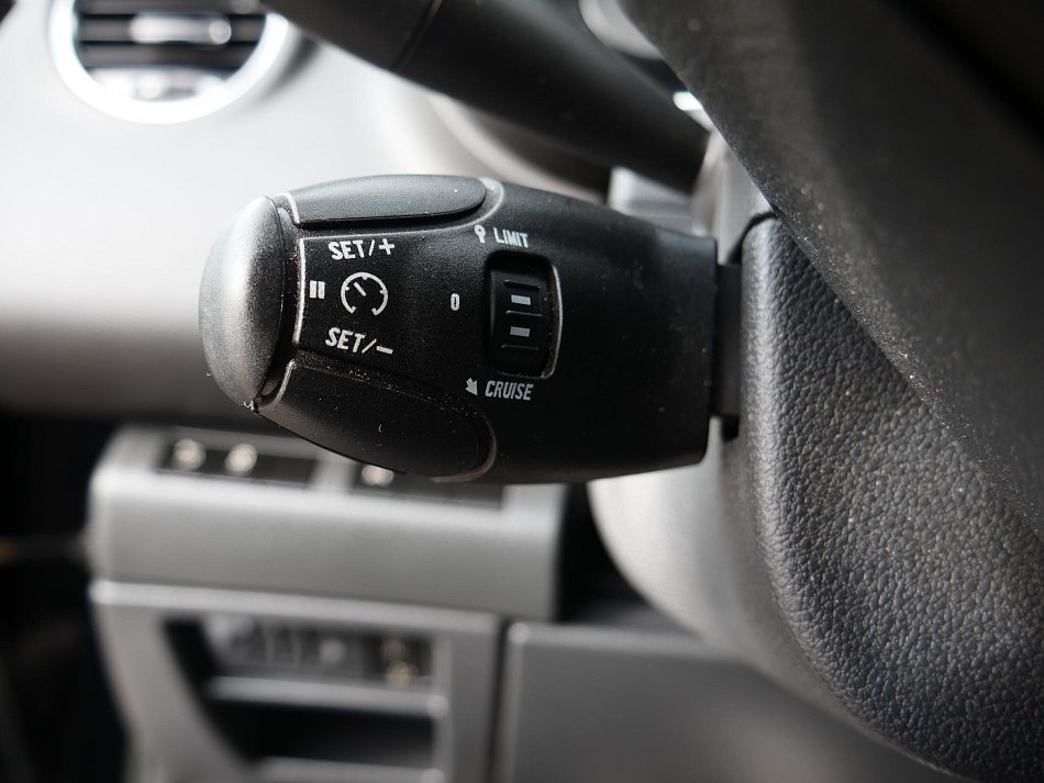 Peugeot 5008 2.0 HDi 
