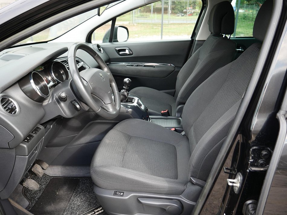 Peugeot 5008 2.0 HDi 