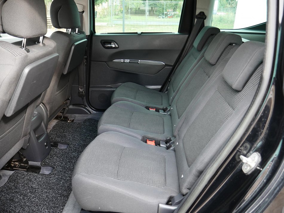 Peugeot 5008 2.0 HDi 