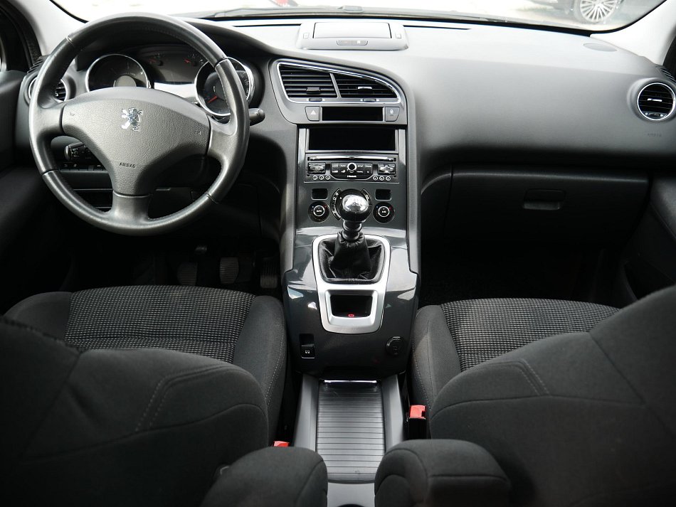 Peugeot 5008 2.0 HDi 
