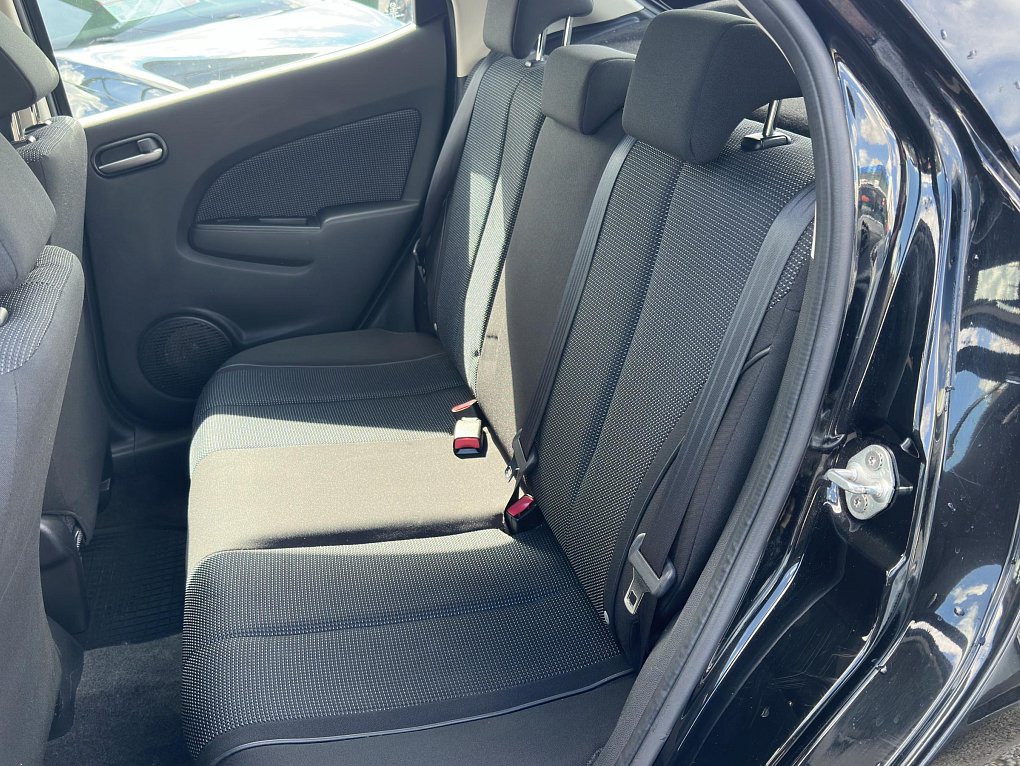 Mazda 2 1.5i 