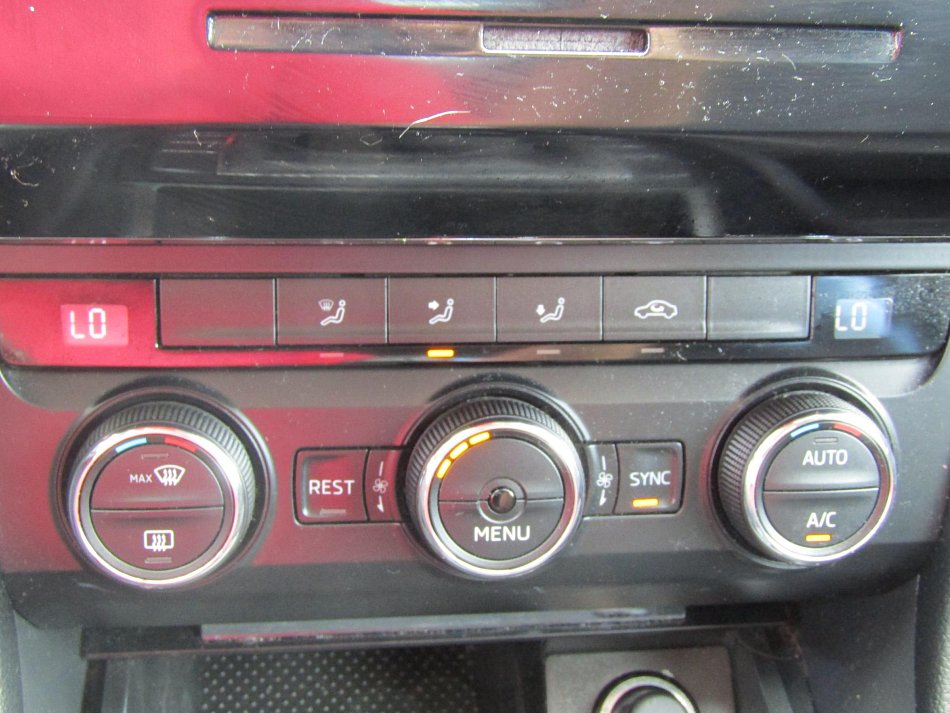 Škoda Superb III 2.0 TDi Active