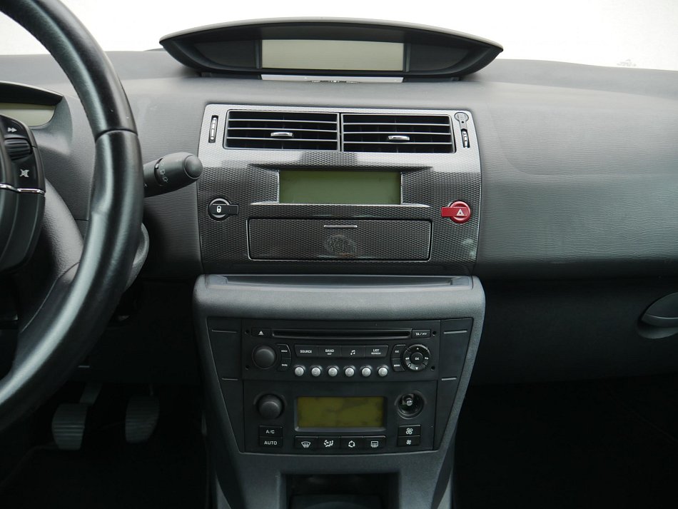 Citroën C4 1.6 i 