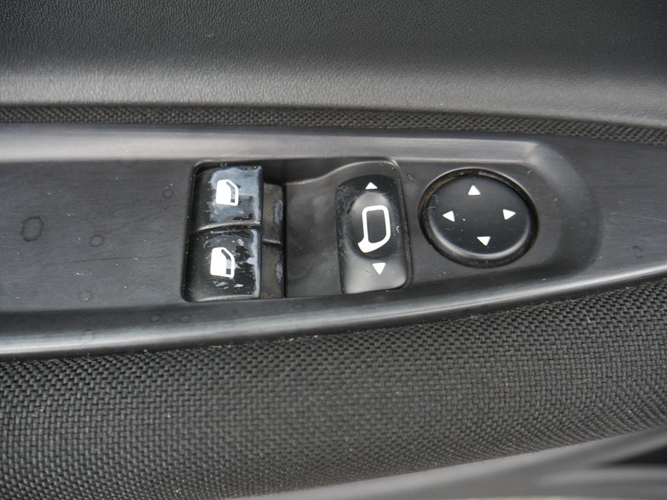 Citroën C4 1.6 i 