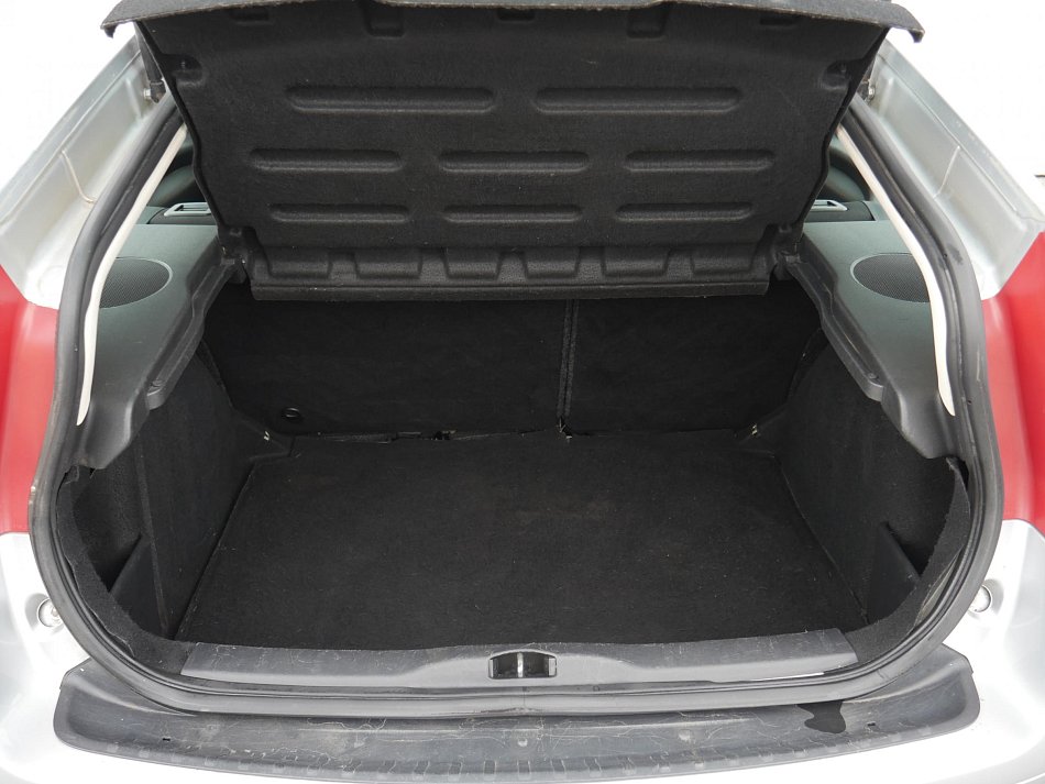 Citroën C4 1.6 i 