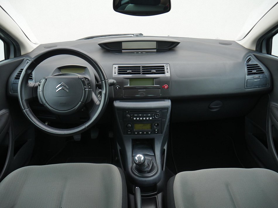 Citroën C4 1.6 i 