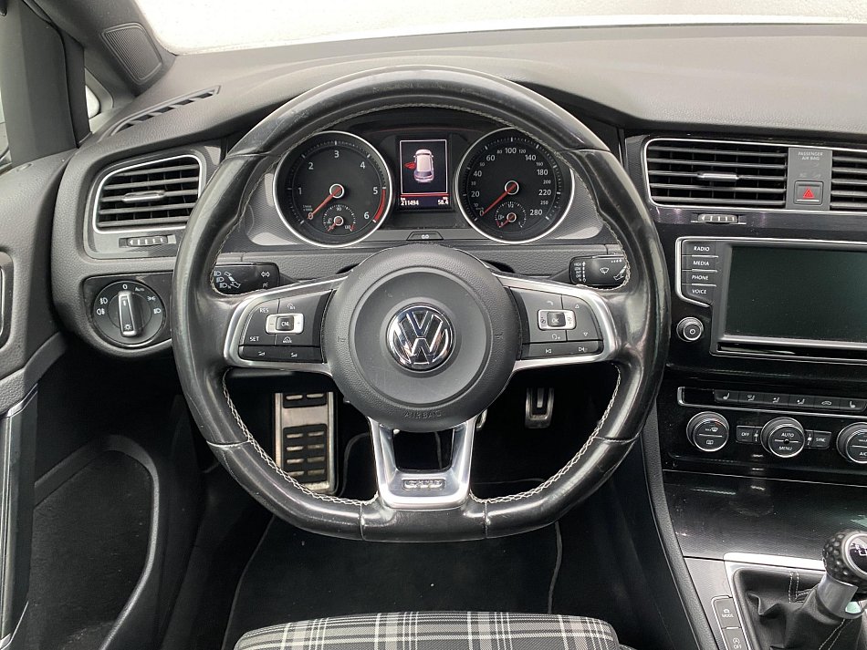 Volkswagen Golf 2.0 TDi GTD