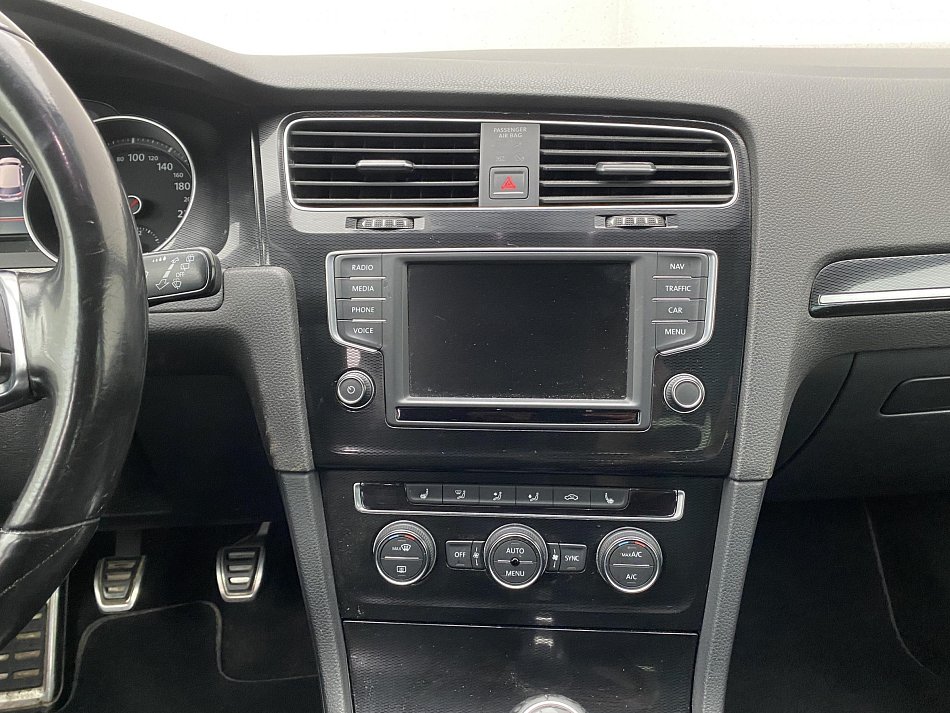 Volkswagen Golf 2.0 TDi GTD