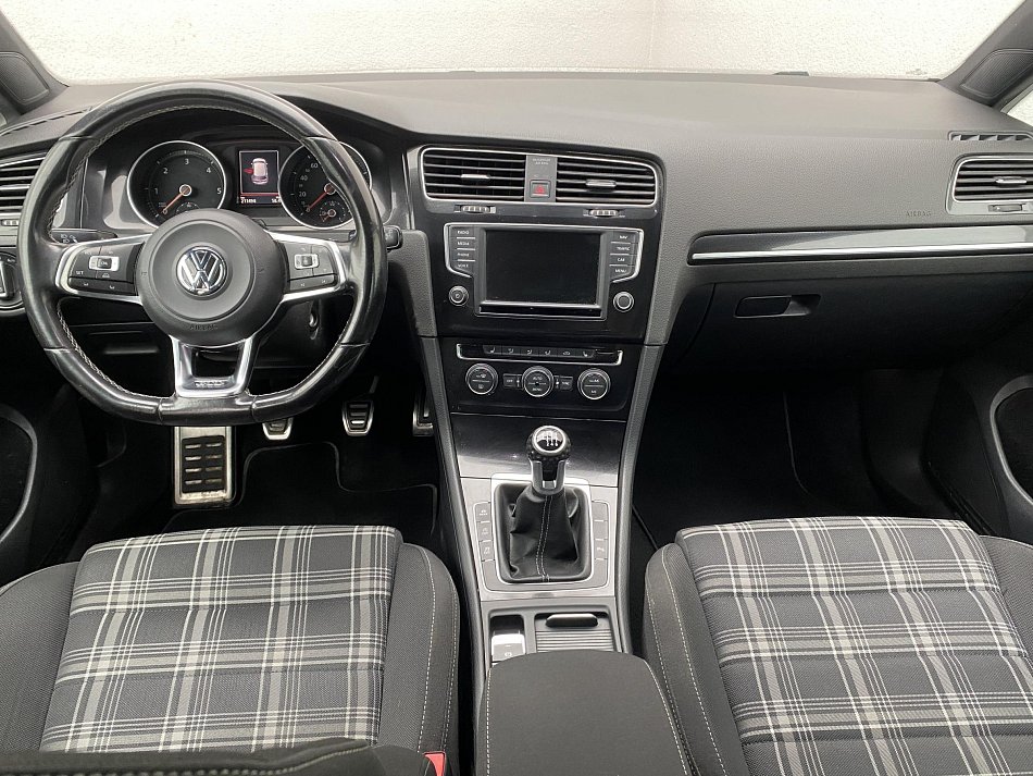 Volkswagen Golf 2.0 TDi GTD