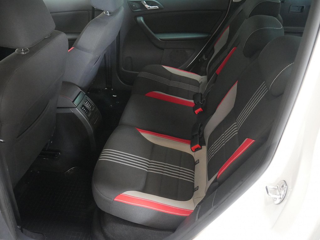 Škoda Yeti 1.2 TSi Monte Carlo