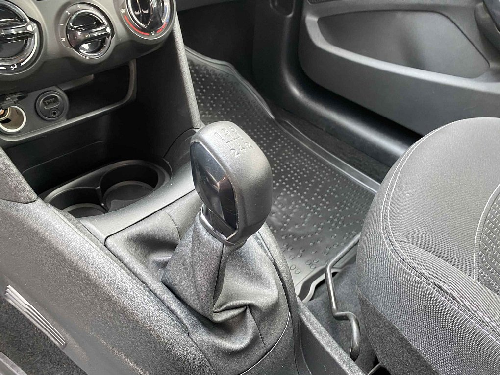 Peugeot 208 1.2PT 
