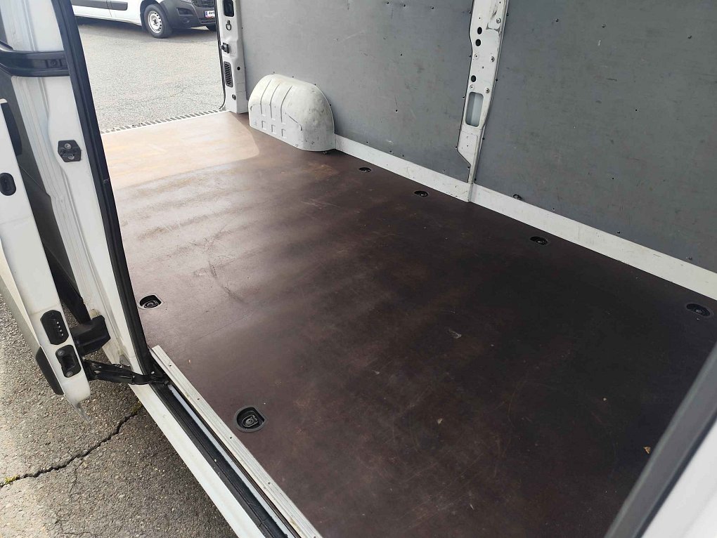Renault Master 2.3dCi Cool L3H2