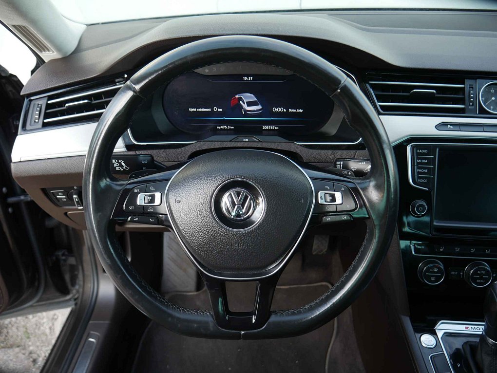 Volkswagen Passat 2.0 TDi  4x4