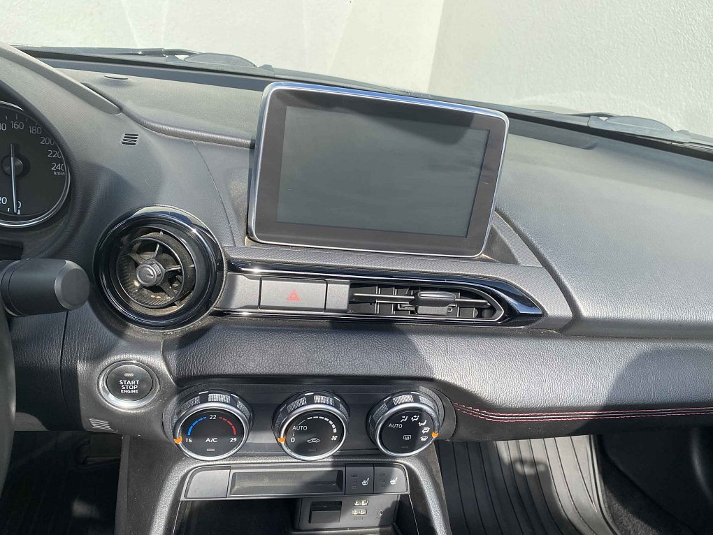Mazda MX-5 2.0i 