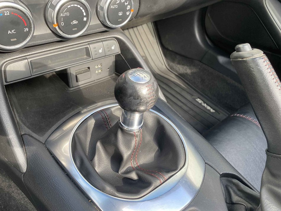Mazda MX-5 2.0i 