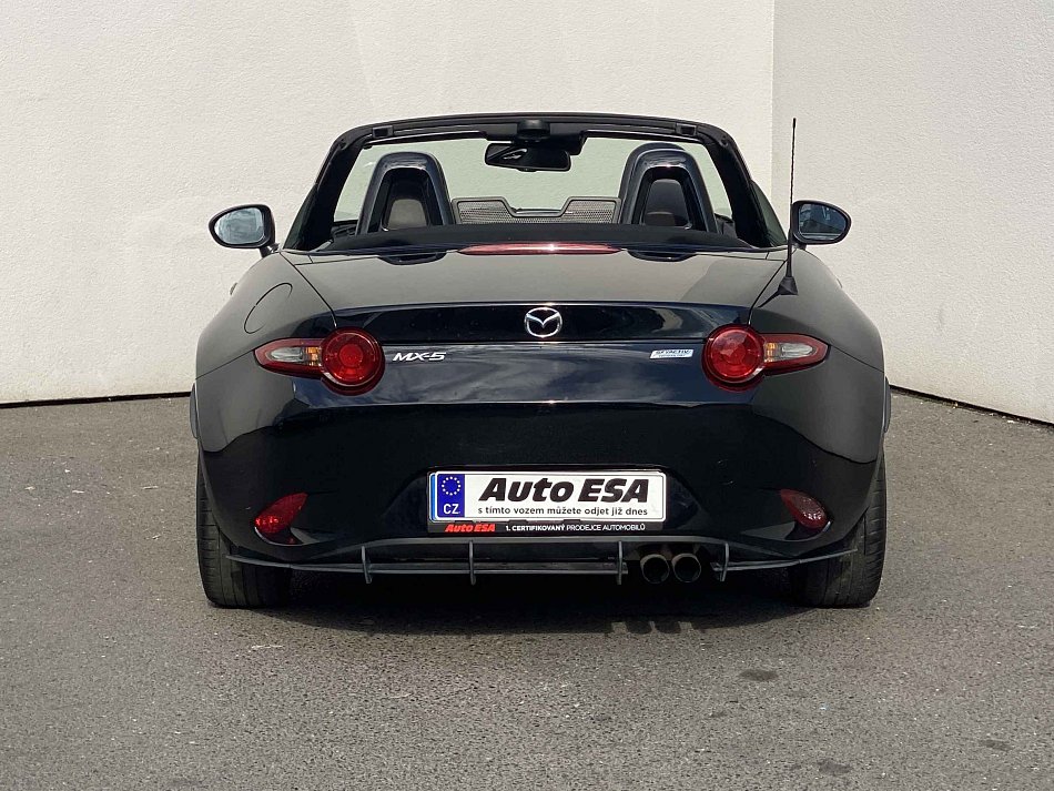 Mazda MX-5 2.0i 