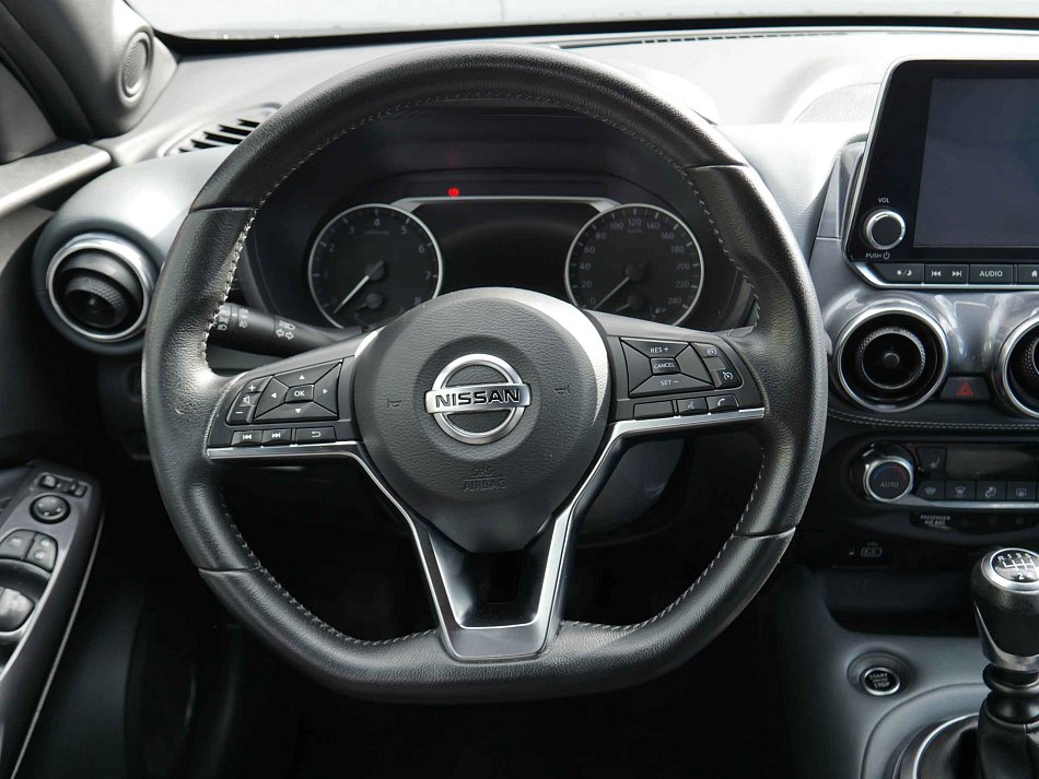 Nissan Juke 1.0 DiG-T N-Connecta