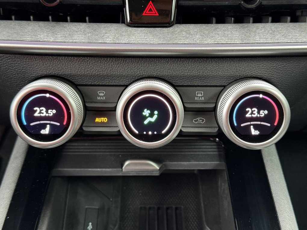 Škoda Superb IV 2.0 TDi Selection