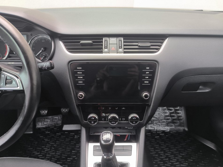 Škoda Octavia III 1.4 TSi Ambition