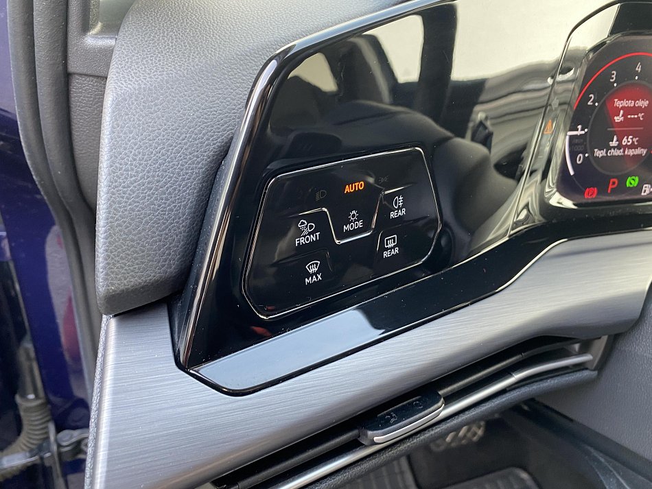 Volkswagen Golf 1.5 eTSI Style