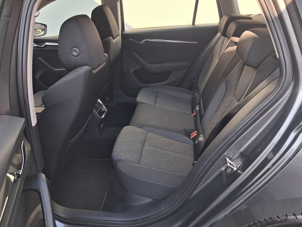 Škoda Octavia IV 2.0 TDi Style 4x4