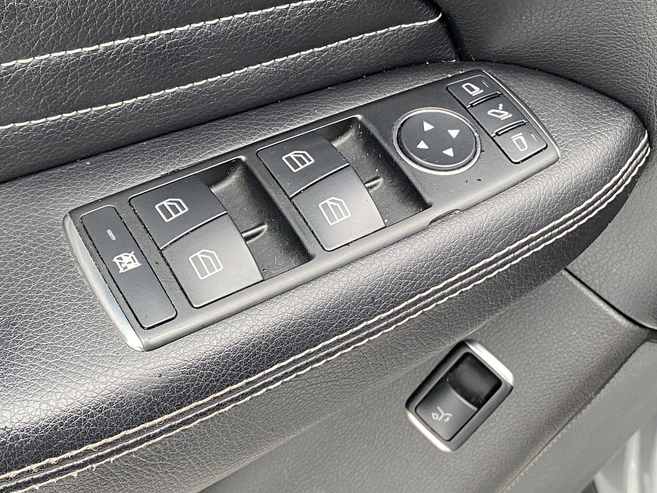 Mercedes-Benz Třída M 3.0 CDI  4Matic