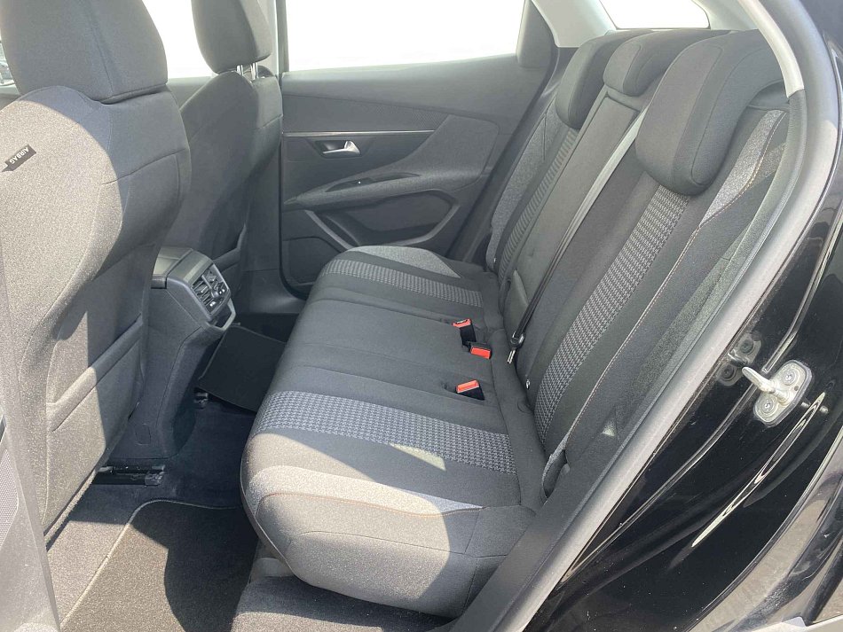 Peugeot 3008 1.2 PT Active