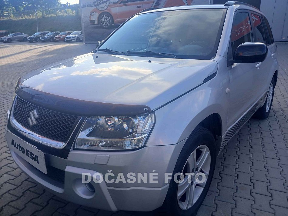 Suzuki Grand Vitara 2.0i  4x4