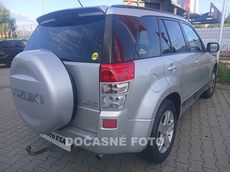 Suzuki Grand Vitara 2.0i  4x4