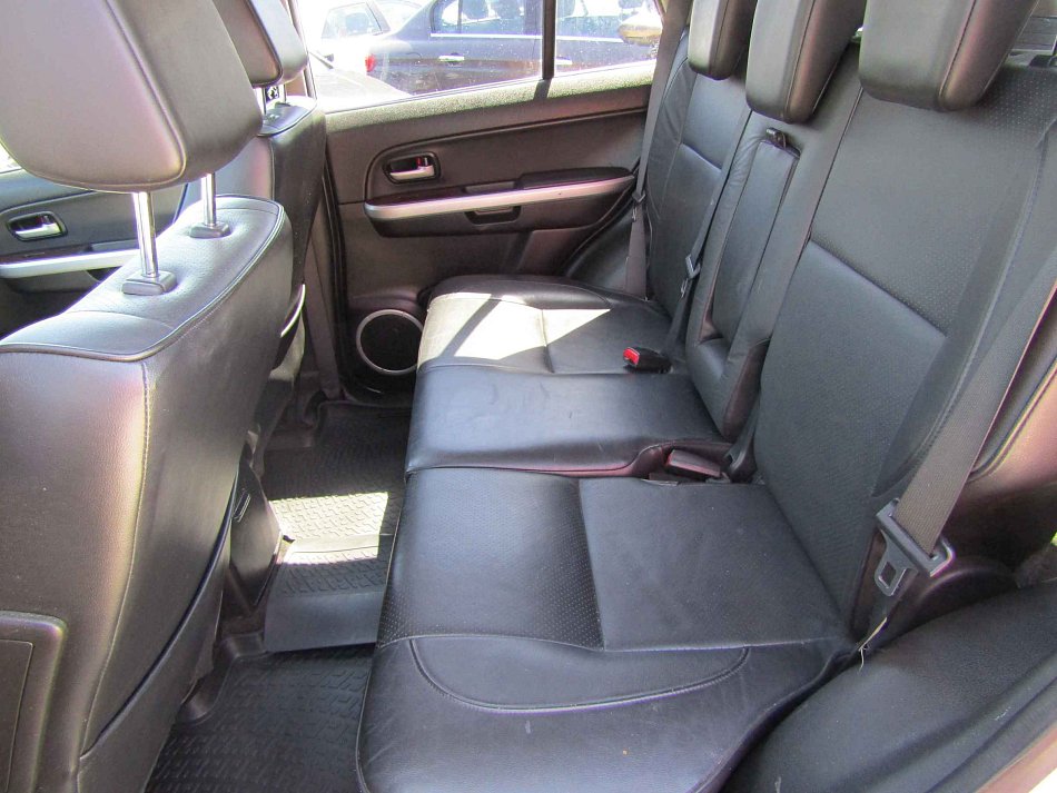 Suzuki Grand Vitara 2.0i  4x4