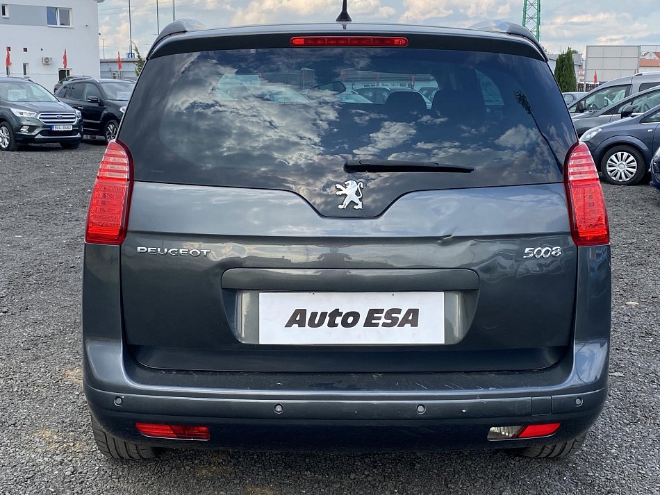 Peugeot 5008 2.0 HDi 