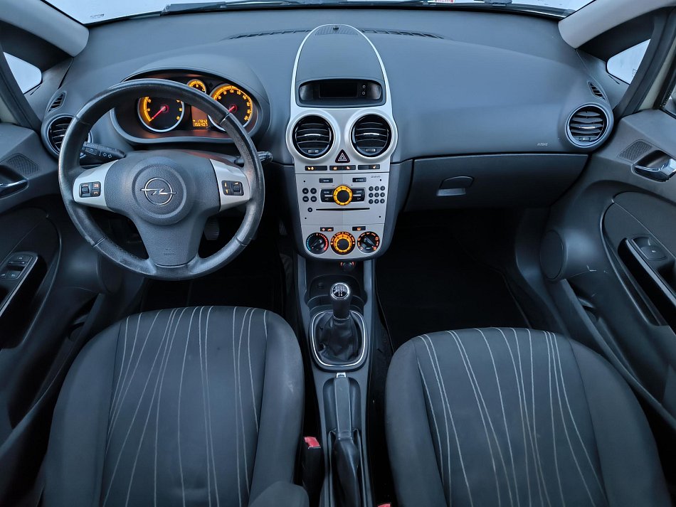 Opel Corsa 1.2i 