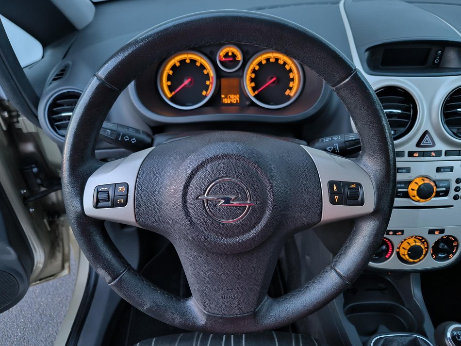 Opel Corsa 1.2i 