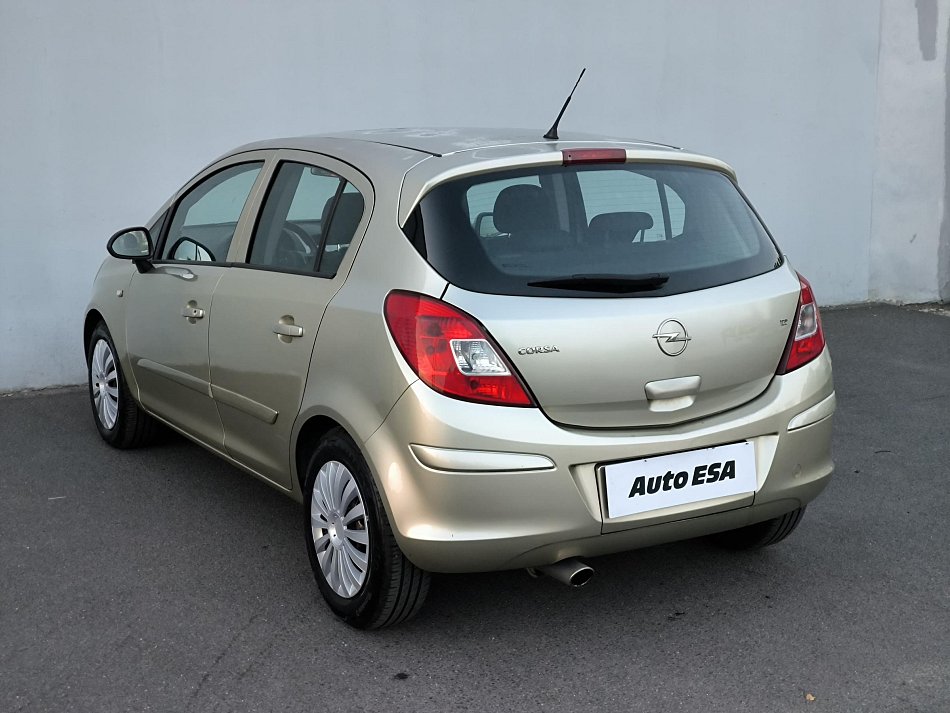 Opel Corsa 1.2i 