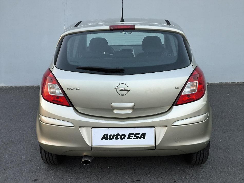 Opel Corsa 1.2i 