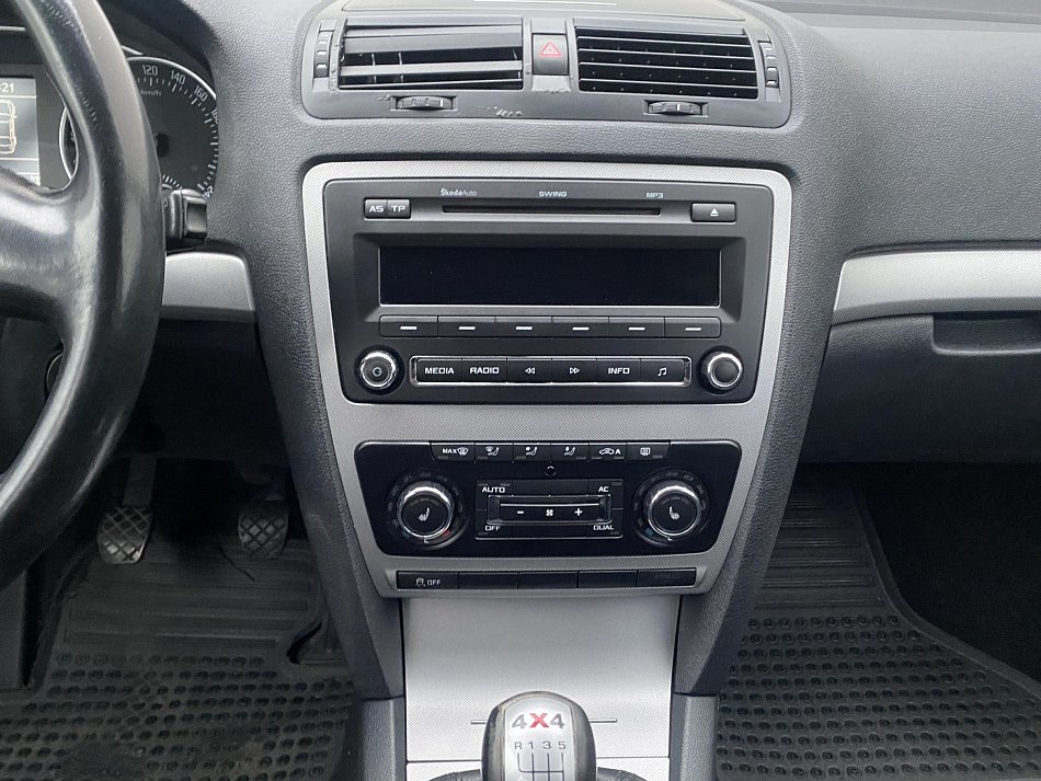 Škoda Octavia II 1.6TDi Elegance 4x4