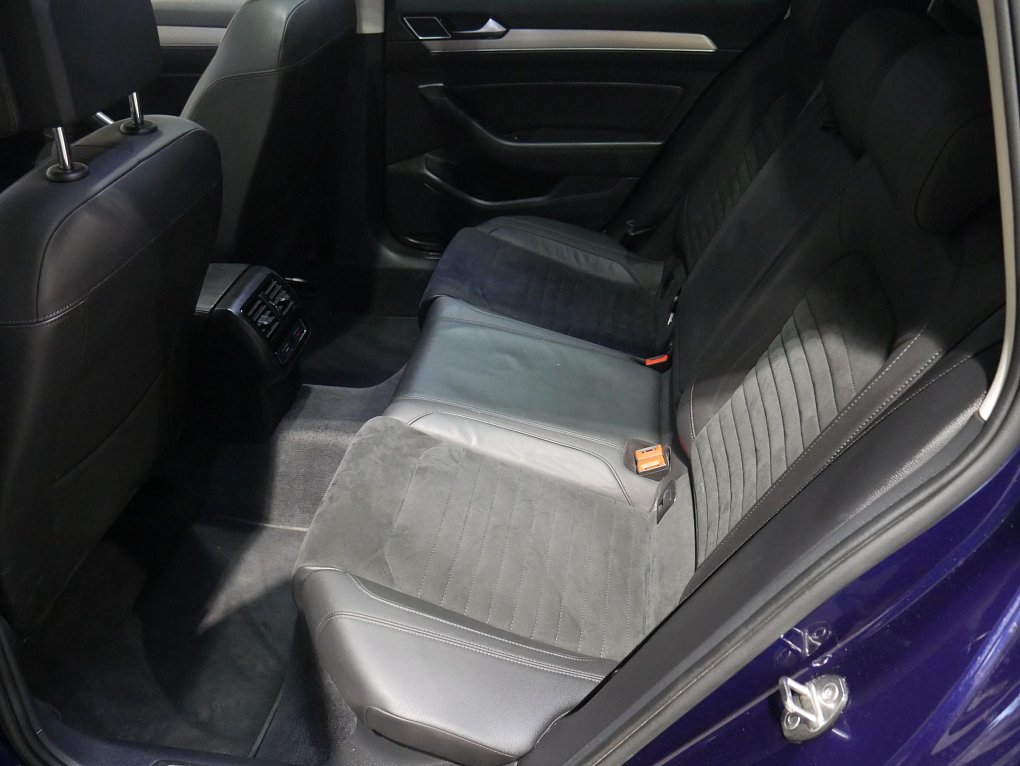 Volkswagen Passat 2.0TDi 