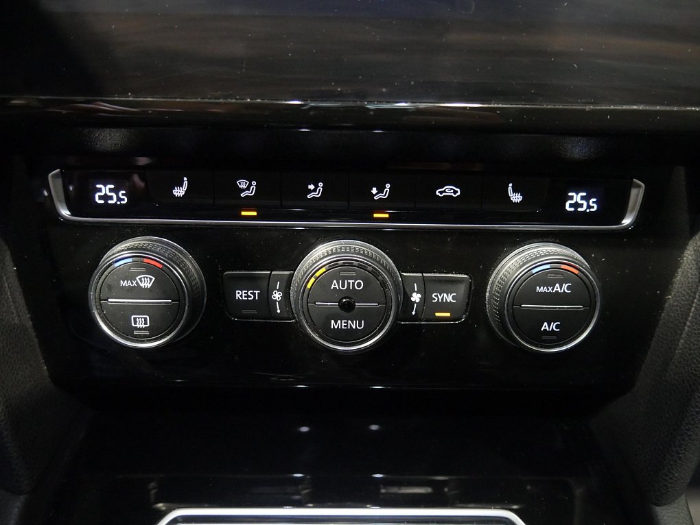 Volkswagen Passat 2.0TDi 